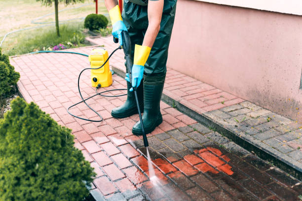 Best Building Exterior Pressure Washing in Kewaunee, WI
